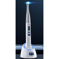 Woodpecker iLED Max Professional. Hrdelampe med kraftig lysintensitet og bredt hrdespektrum